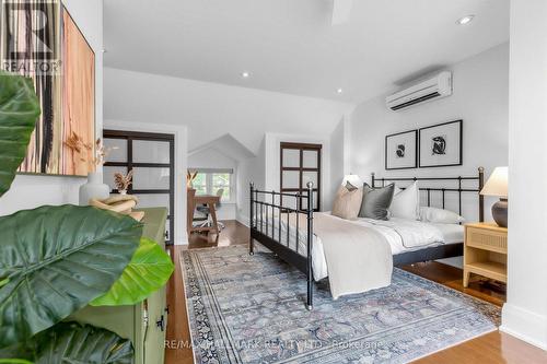 255 Strathmore Boulevard, Toronto, ON - Indoor Photo Showing Bedroom