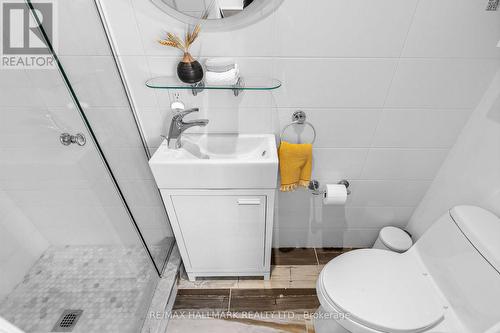 255 Strathmore Boulevard, Toronto, ON - Indoor Photo Showing Bathroom