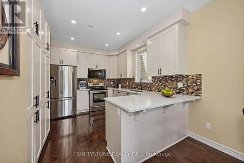 1114 Northgraves Crescent, Ottawa, ON - Indoor Photo Showing Kitchen With Stainless Steel Kitchen With Upgraded Kitchen