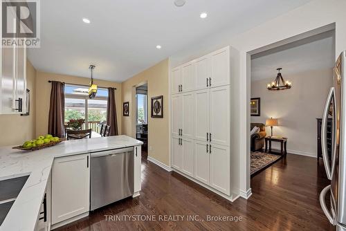 1114 Northgraves Crescent, Ottawa, ON - Indoor Photo Showing Kitchen