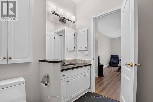 75 Sable Run Drive, Ottawa, ON - Indoor Photo Showing Bathroom