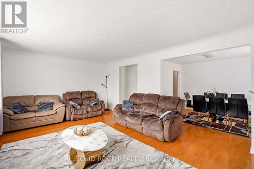 289 Mcarthur Avenue, Ottawa, ON - Indoor Photo Showing Living Room