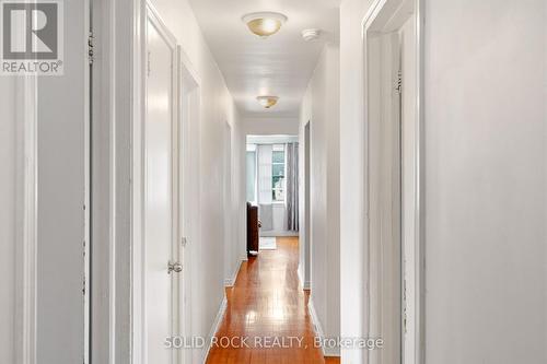 289 Mcarthur Avenue, Ottawa, ON - Indoor