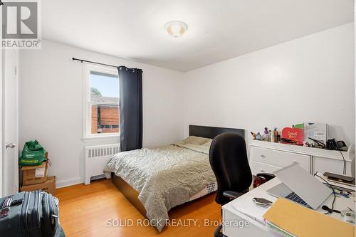 289 Mcarthur Avenue, Ottawa, ON - Indoor Photo Showing Bedroom
