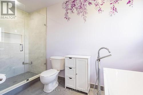 64 John W Taylor Avenue, New Tecumseth, ON - Indoor Photo Showing Bathroom