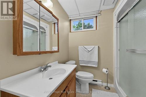 408 Mooney Crescent, Orillia, ON - Indoor Photo Showing Bathroom