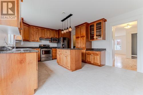 36 Bayberry Place, St. John'S, NL - Indoor Photo Showing Kitchen