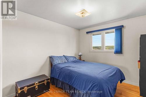 286 Siberia Road, Madawaska Valley, ON - Indoor Photo Showing Bedroom
