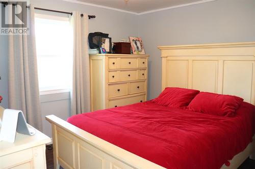 204 Main Road, Westbay, NL - Indoor Photo Showing Bedroom