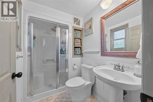 45 Oxley Drive, Chatham, ON - Indoor Photo Showing Bathroom