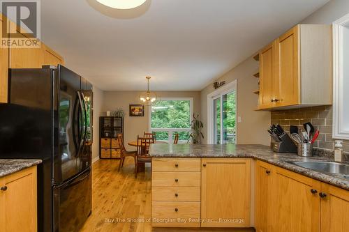 2367 Macdonald Road, Springwater, ON - Indoor Photo Showing Kitchen