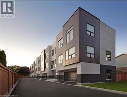 5451 LAKESHORE Road Unit# 2 Burlington, ON L7L 1E1