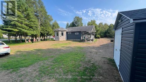 Sideyard - 810 Second Avenue S, South Bruce Peninsula, ON - Outdoor