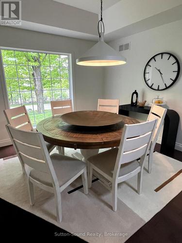 505556 Grey Road 1 Road, Georgian Bluffs, ON - Indoor Photo Showing Dining Room