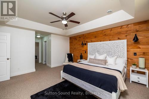 505556 Grey Road 1 Road, Georgian Bluffs, ON - Indoor Photo Showing Bedroom