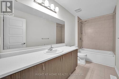 57 PLACETTE STITCH MEWS , Ottawa, Ontario K0A 2Z0 3
