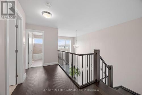 2773 Heardcreek Trail, London North (North S), ON - Indoor Photo Showing Other Room
