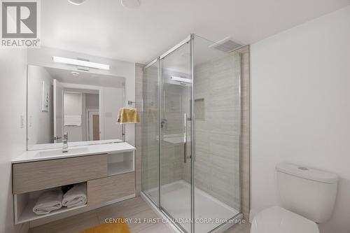 2773 Heardcreek Trail, London North (North S), ON - Indoor Photo Showing Bathroom