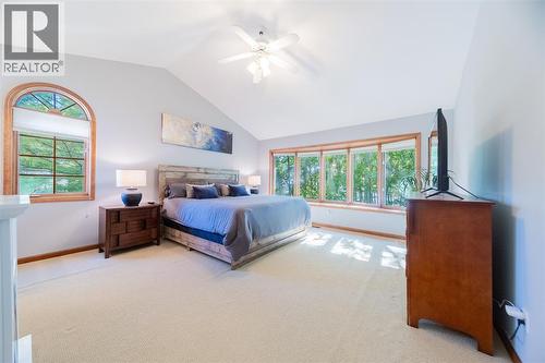 73437 Sandy Beach Drive, Huron County, ON - Indoor Photo Showing Bedroom