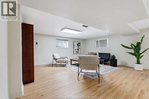 1544 Imperial Crescent, Windsor, ON - Indoor