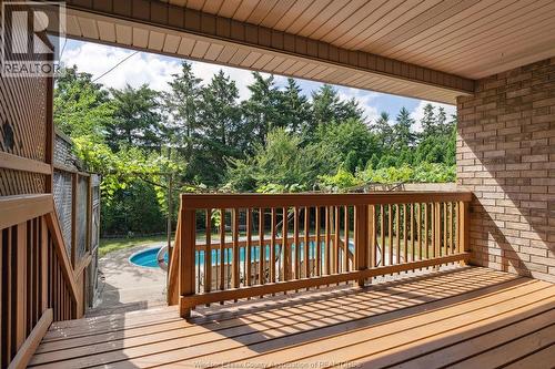 1544 Imperial Crescent, Windsor, ON - Outdoor With Deck Patio Veranda With Exterior
