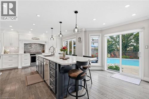 35 Culotta Drive, Waterdown, ON - Indoor Photo Showing Kitchen With Upgraded Kitchen