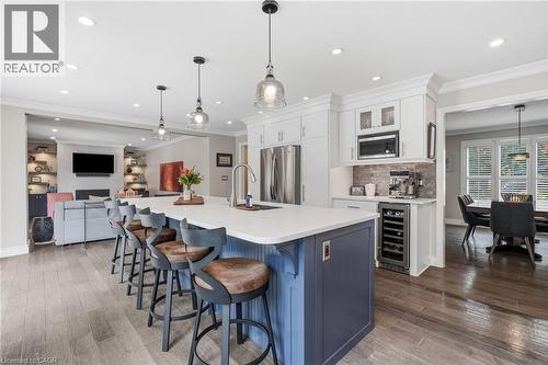 35 Culotta Drive, Waterdown, ON - Indoor Photo Showing Kitchen With Upgraded Kitchen