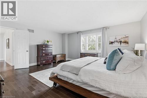 35 Culotta Drive, Waterdown, ON - Indoor Photo Showing Bedroom