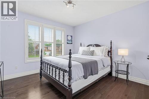 35 Culotta Drive, Waterdown, ON - Indoor Photo Showing Bedroom