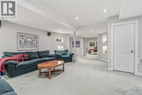 35 Culotta Drive, Waterdown, ON - Indoor Photo Showing Living Room