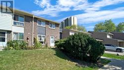 123 ROCK FERN WAY Toronto, ON M2J 4N3