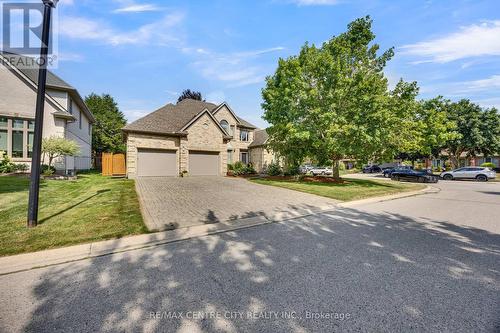 2 Havenwood Way, London North (North O), ON - Outdoor