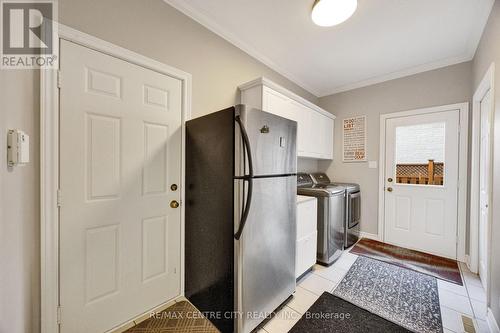 2 Havenwood Way, London North (North O), ON - Indoor Photo Showing Laundry Room