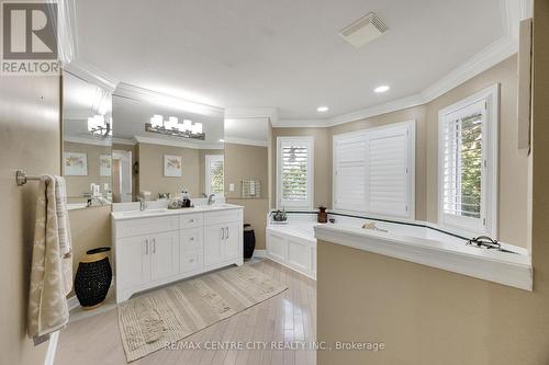 2 Havenwood Way, London North (North O), ON - Indoor Photo Showing Bathroom
