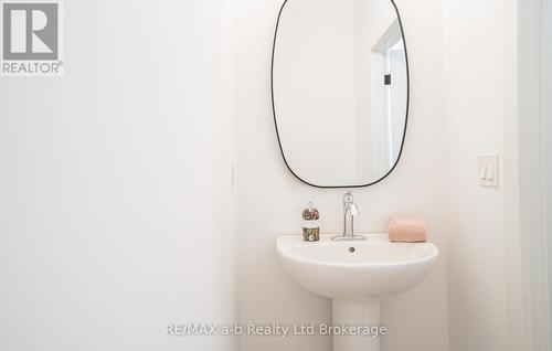 60 August Crescent, Norwich (Otterville), ON - Indoor Photo Showing Bathroom