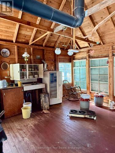 Boathouse interior. Convert to a bunkie? - 17 Whitefish Lake Apl1582, Algonquin Highlands (Lawrence), ON - Indoor