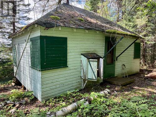 Rear of the cottage - 17 Whitefish Lake Apl1582, Algonquin Highlands (Lawrence), ON - Outdoor