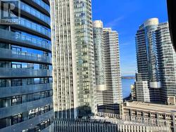 2107 - 19 GRAND TRUNK CRESCENT Toronto, ON M5J 3A3