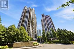 1807 - 133 WYNFORD DRIVE Toronto, ON M3C 0J5
