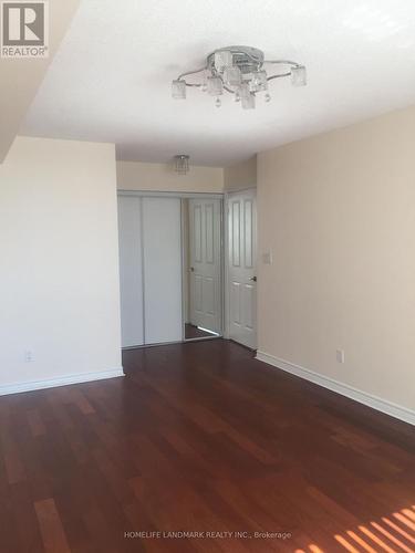 639 - 68 Corporate Drive, Toronto, ON - Indoor Photo Showing Other Room