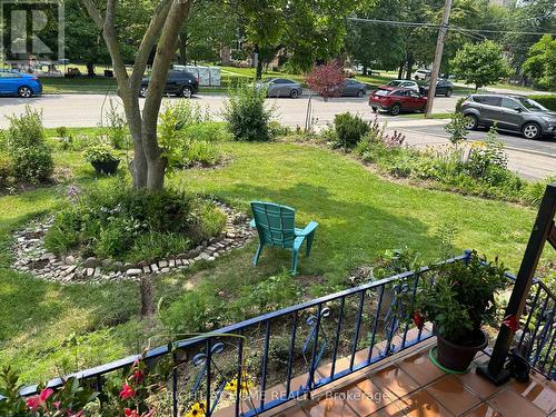 309 Queen Mary Drive, Oakville, ON - Outdoor