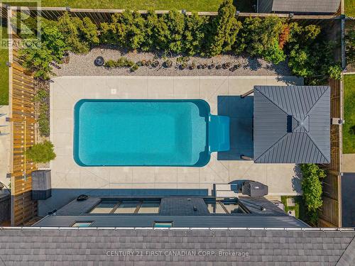 2190 Bakervilla Street, London South (South V), ON - Outdoor With In Ground Pool