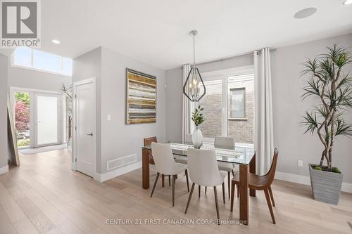 2190 Bakervilla Street, London South (South V), ON - Indoor Photo Showing Dining Room