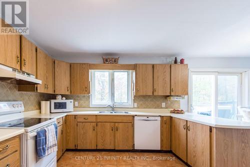 460 Pigden Road, Madoc, ON - Indoor Photo Showing Kitchen With Double Sink