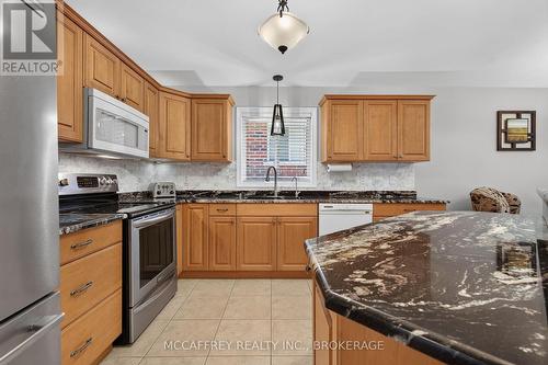 9 Hartwood Crescent, Greater Napanee (Greater Napanee), ON - Indoor Photo Showing Kitchen With Double Sink