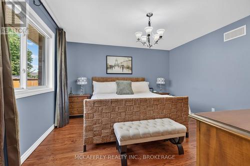 9 Hartwood Crescent, Greater Napanee (Greater Napanee), ON - Indoor Photo Showing Bedroom