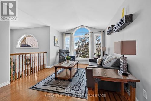 9 Hartwood Crescent, Greater Napanee (Greater Napanee), ON - Indoor