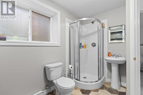 72 Maurice Putt Crescent, St John'S, NL - Indoor Photo Showing Bathroom