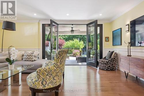 A resort feel right downtown Guelph - 33 Edgehill Drive, Guelph (Exhibition Park), ON - Indoor Photo Showing Living Room