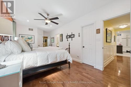 2 walk in closets and a built in drawer system. - 33 Edgehill Drive, Guelph (Exhibition Park), ON - Indoor Photo Showing Bedroom
